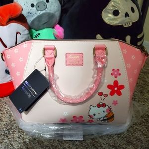 Hello kitty purse